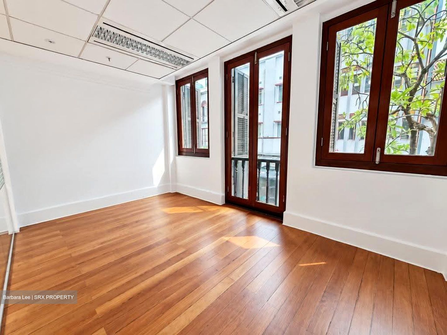 Capital Square (D1), Office #632495721